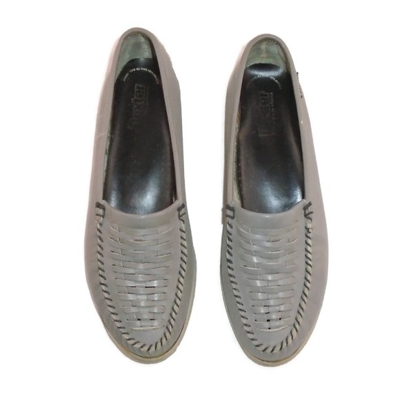dexter slip on shoes
